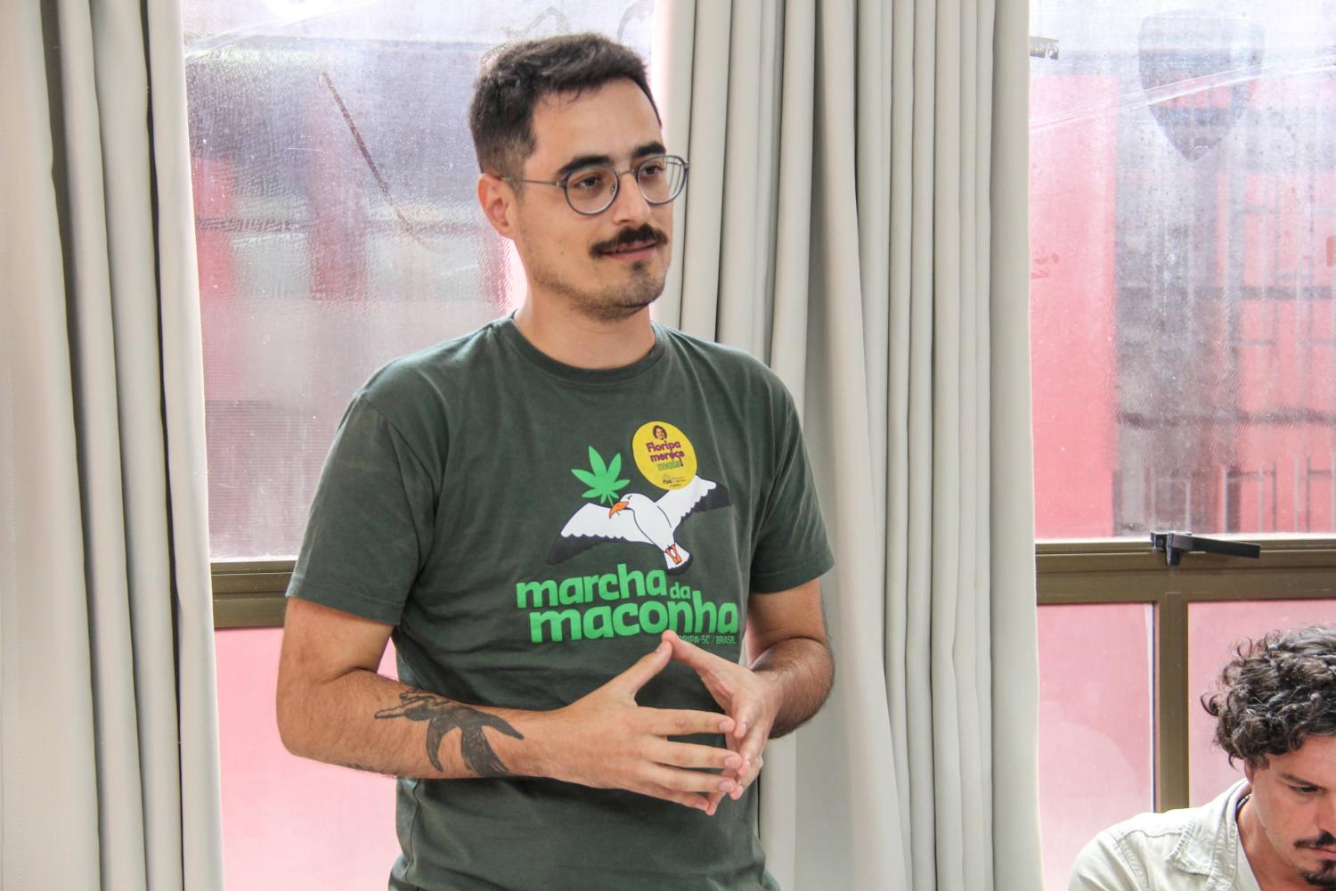 Vereador propõe Frente Parlamentar em Defesa da Cannabis Industrial em Florianópolis